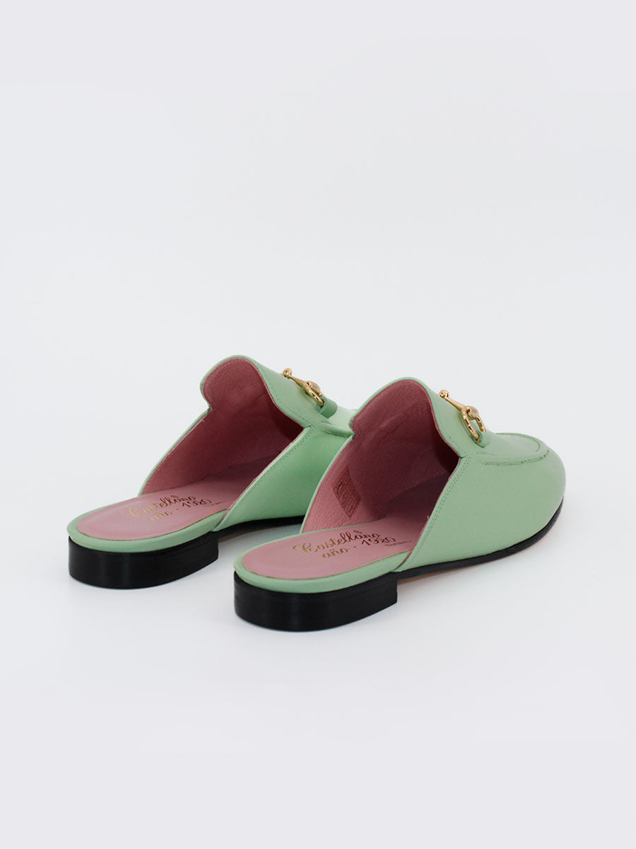 Mules Venecia piel coy color verde