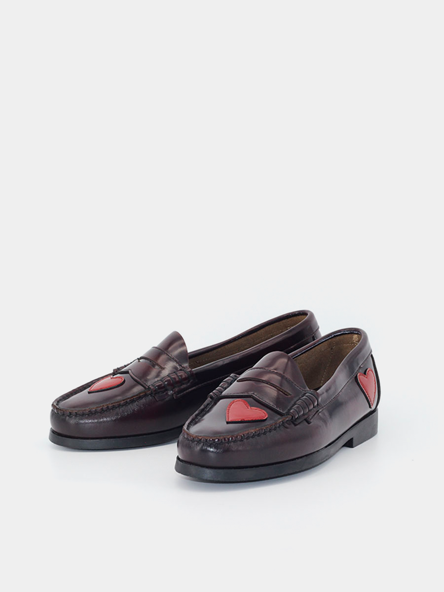 Antik burgundy leather loafers with hearts decoration