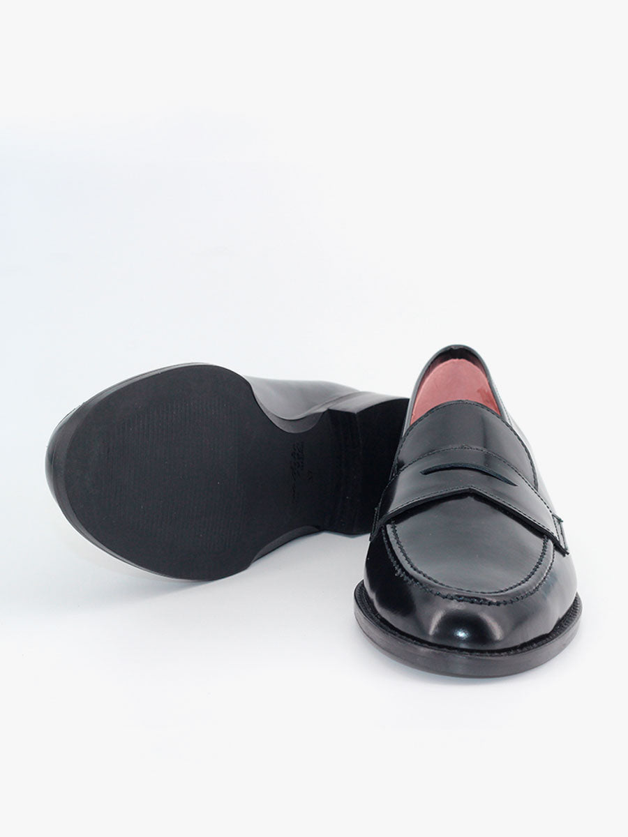 Mocasines de piel negra Castellano para mujer - Modelo Toscana antifaz